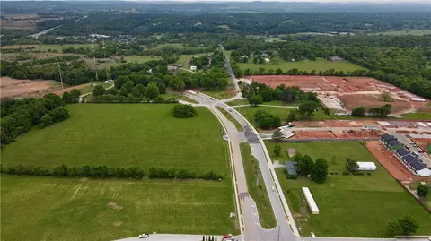 56 Th St, Springdale, AR 72762 photo 5