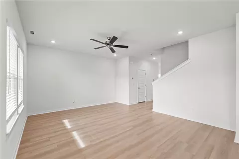 Living - 3827 Pinecrest St, Springdale, AR 72764 photo 3 of 3