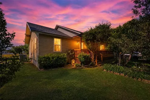 671 S Ray Ave, Fayetteville, AR 72701