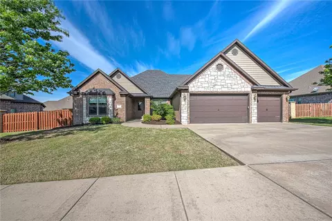 6302 46th Blvd, Rogers, AR 72758