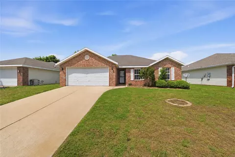 6208 Meadow Well Ave, Bentonville, AR 72713