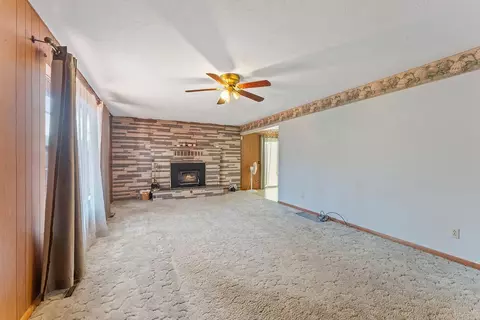 Living - 253 Raven Tract B Rd, Noel, MO 64854 photo 1 of 2