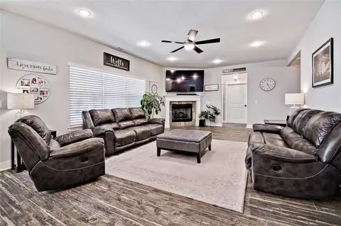 Living - 10125 Raindrop Ln, Gravette, AR 72736 photo 2 of 2