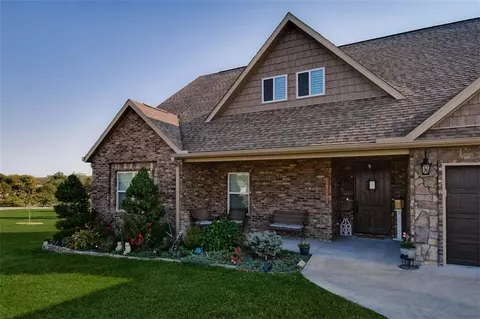 Exterior - 10125 Raindrop Ln, Gravette, AR 72736 photo 3 of 4