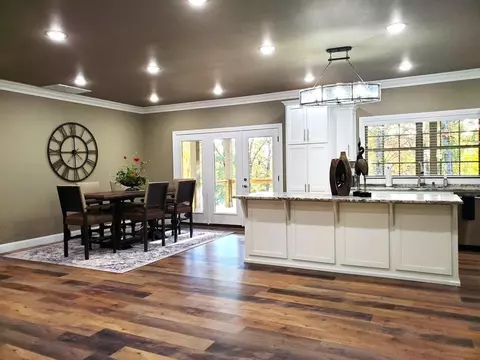 Dining - 21942 Mill Creek Cir, Shell Knob, MO 65747 photo 3 of 3