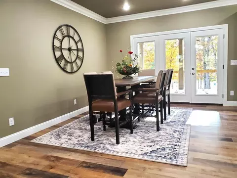 Dining - 21942 Mill Creek Cir, Shell Knob, MO 65747 photo 2 of 3