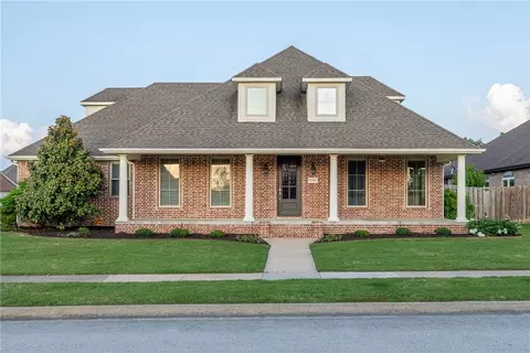 3751 E Spyglass Hill Dr, Fayetteville, AR 72701