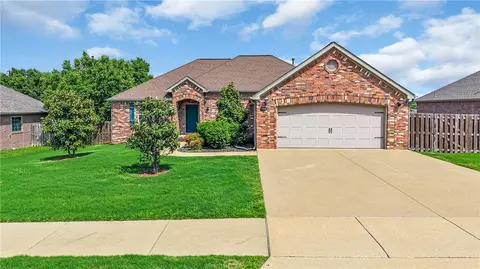 760 Sienna Dr, Centerton, AR 72719