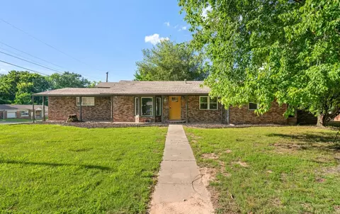 101 Martin Cir, Fort Smith, AR 72908