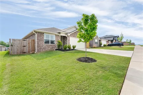 Exterior - 3785 Pinecrest St, Springdale, AR 72764 photo 6 of 6