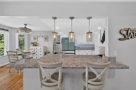 Kitchen - 15399 Putman Rd, Rogers, AR 72756 photo 2 of 3
