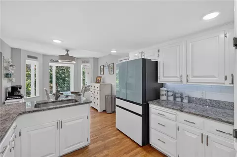 Kitchen - 15399 Putman Rd, Rogers, AR 72756 photo 3 of 3