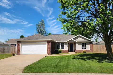 657 Frances Dr, Centerton, AR 72719