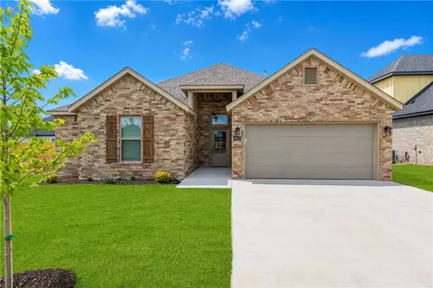 6802 High Meadow Blvd, Bentonville, AR 72713