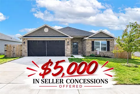 1633 Ace Ave, Gentry, AR 72734