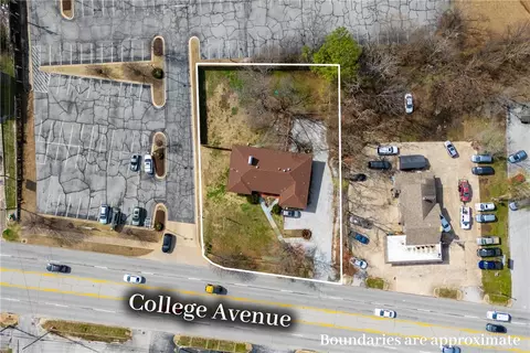 2227 N College Ave, Fayetteville, AR 72703