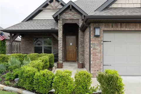 1151 Hope St, Centerton, AR 72719