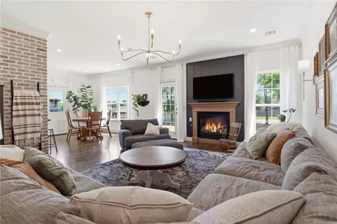 6405 SW Heritage Ave, Bentonville, AR 72713