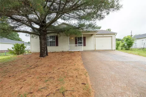 1581 Crestview Ave, Decatur, AR 72722