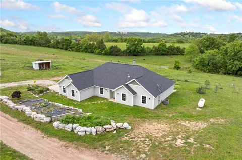 307 Whitetail Dr, Harrison, AR 72601
