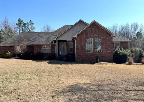 421 Channel Cir, Russellville, AR 72802