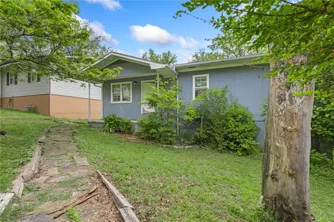 513 S Ash St, Harrison, AR 72601