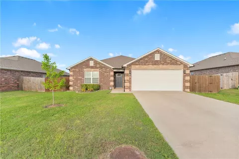 6705 SW Chalkstone Rd, Bentonville, AR 72713