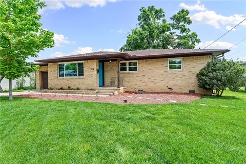 314 Crestview Dr, Bentonville, AR 72712
