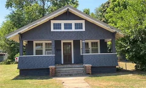202 Douglas St, Berryville, AR 72616
