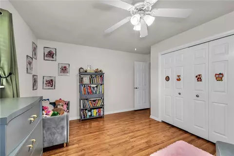 Bedroom - 9268 Amy Dr, Springdale, AR 72762 photo 3 of 4