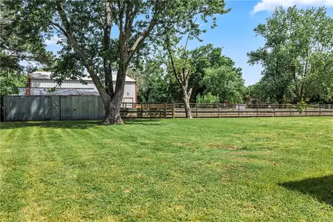 Exterior - 9268 Amy Dr, Springdale, AR 72762 photo 8 of 12
