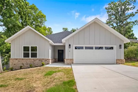 6 Tarland Ln, Bella Vista, AR 72715
