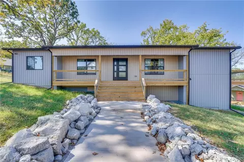 27257 Sunset Beach Ln, Eagle Rock, MO 65641