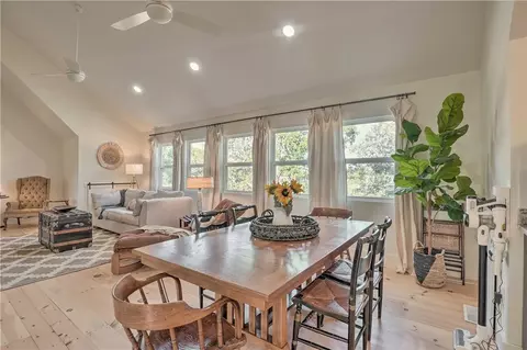 Dining - 27258 Sunset Beach Ln, Eagle Rock, MO 65641 photo 1 of 2