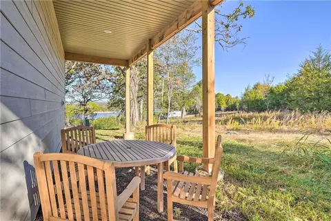 Exterior - 27258 Sunset Beach Ln, Eagle Rock, MO 65641 photo 3 of 3