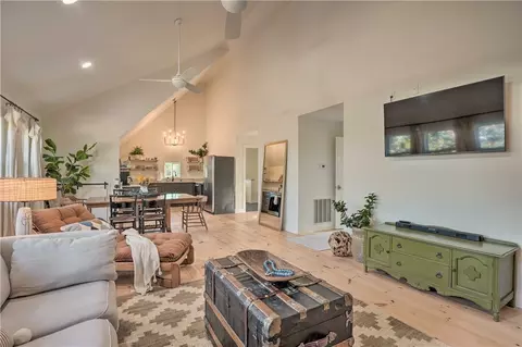 Living - 27258 Sunset Beach Ln, Eagle Rock, MO 65641 photo 4 of 4