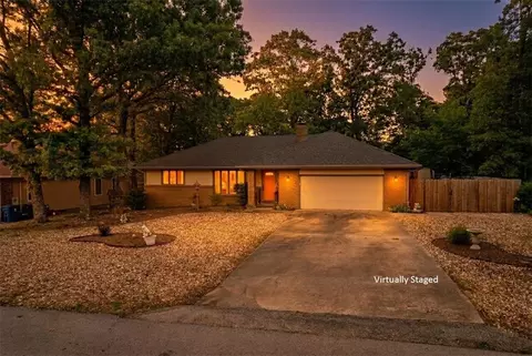 23 Hurlford Ln, Bella Vista, AR 72715