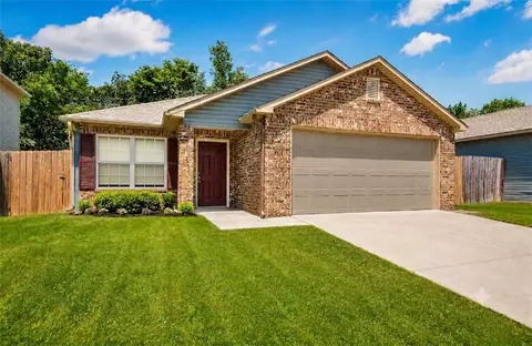 4714 W Hoover Loop, Fayetteville, AR 72704