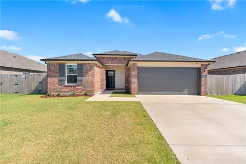 603 W Cattleman Ct, Siloam Springs, AR 72761