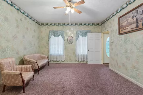 Living - 4150 Valley Rd, Harrison, AR 72601 photo 4 of 4