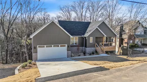 20 Marionet Ln, Bella Vista, AR 72714