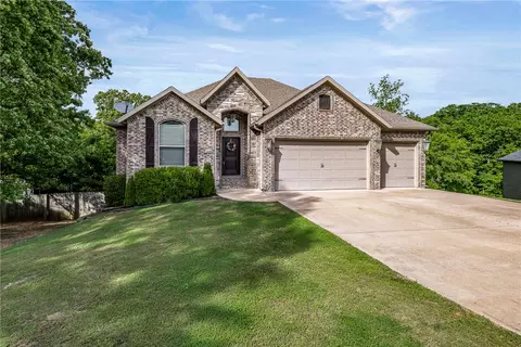 12286 Greenstone Dr, Bentonville, AR 72712