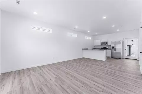 Living - 541 Discovery Ave, Centerton, AR 72712 photo 1 of 2