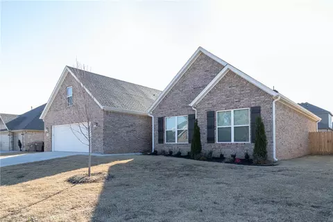 5653 Poppy Ave, Springdale, AR 72762