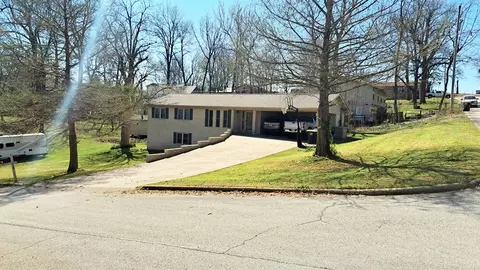 210 Kitchens St, Harrison, AR 72601 photo 2