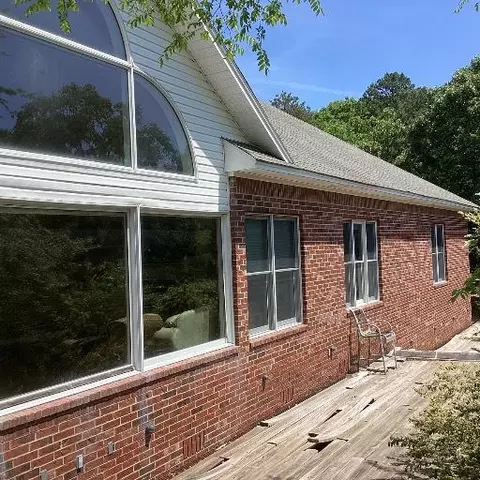 520 Lake Ridge Dr, Russellville, AR 72802