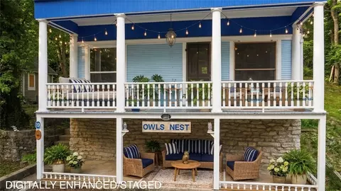 19 Pine St, Eureka Springs, AR 72632