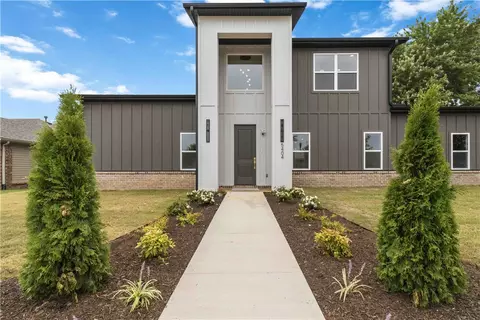 5404 SW Remington Rd, Bentonville, AR 72713
