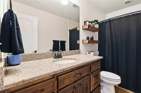 Bath - 5618 Brighton Rd, Rogers, AR 72758 photo 3 of 3