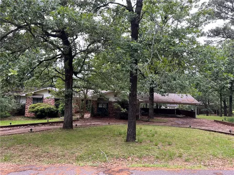 145 High Acres Dr, Russellville, AR 72802